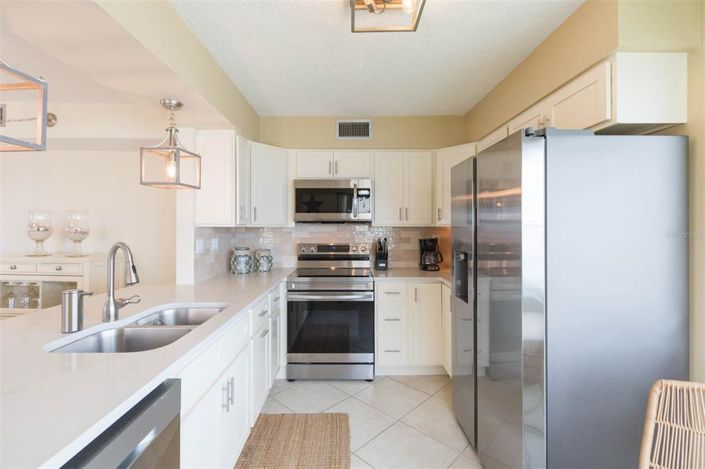 Image No.16-2 Bed Property for sale