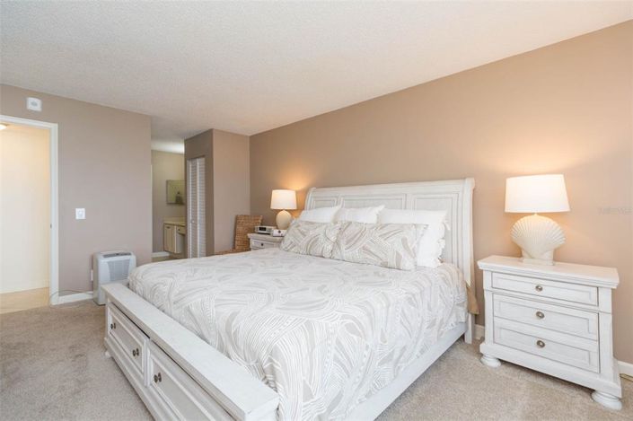 Image No.23-2 Bed Property for sale