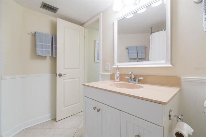 Image No.31-2 Bed Property for sale