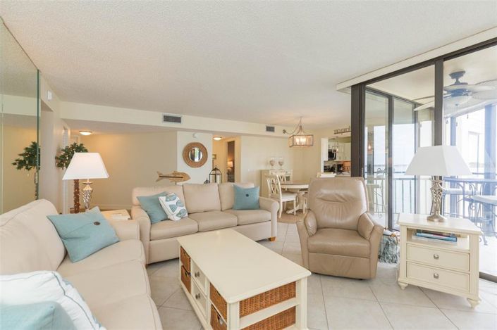 Image No.8-2 Bed Property for sale