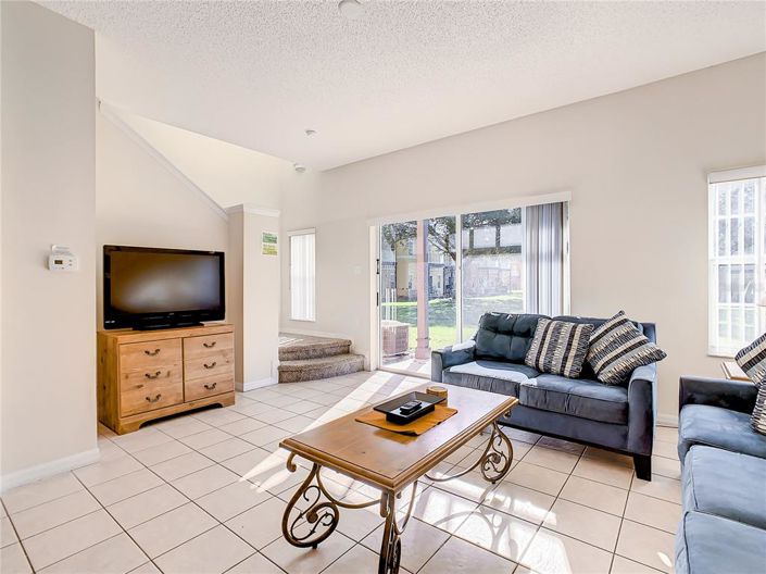 Image No.17-3 Bed Townhouse for sale