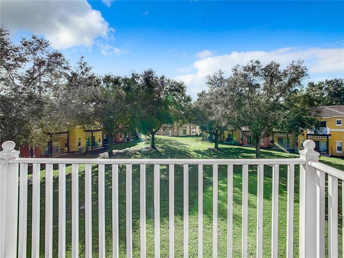 Image No.35-3 Bed Townhouse for sale