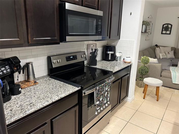 Image No.8-3 Bed Townhouse for sale