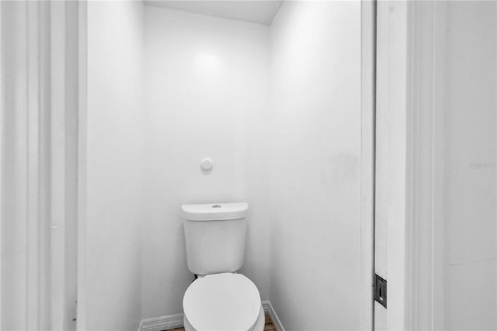 Image No.17-5 Bed Property for sale