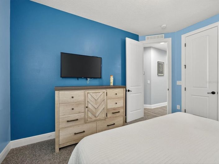 Image No.38-10 Bed Property for sale