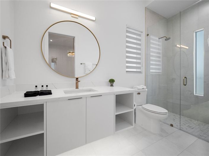 Image No.26-11 Bed Property for sale