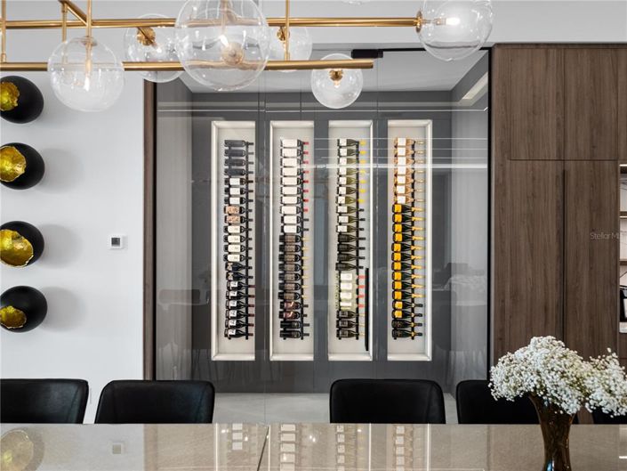 Image No.9-11 Bed Property for sale