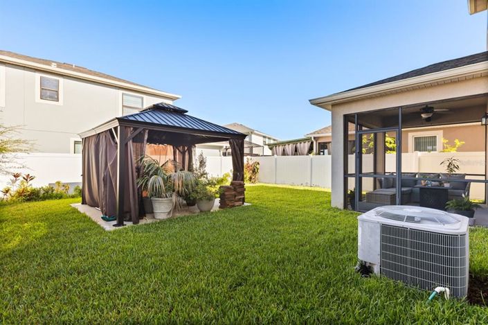 Image No.2-4 Bed Property for sale