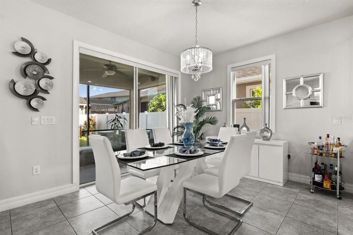 Image No.4-4 Bed Property for sale