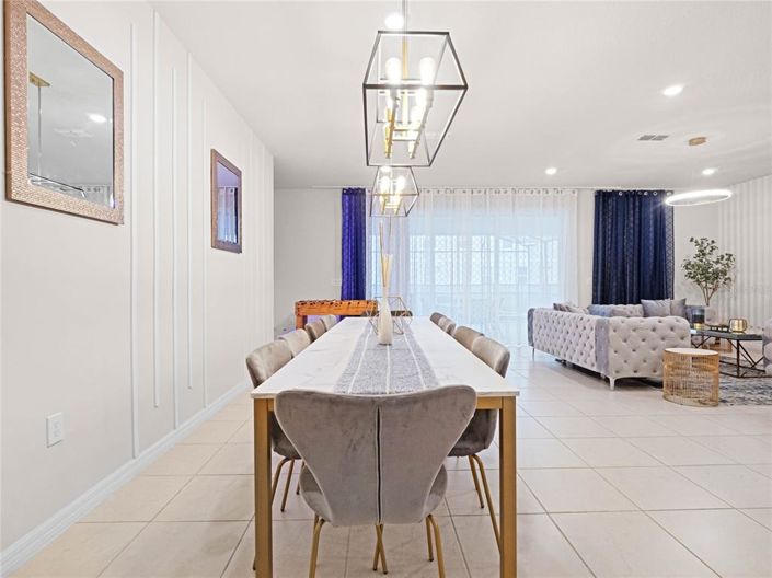 Image No.10-10 Bed Property for sale