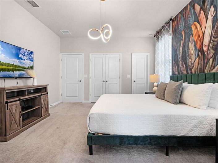 Image No.28-10 Bed Property for sale