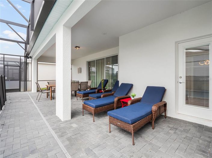 Image No.52-10 Bed Property for sale