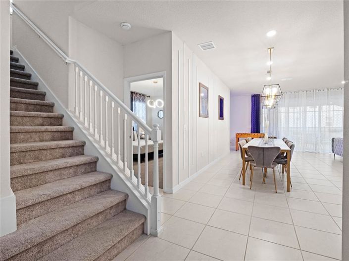 Image No.8-10 Bed Property for sale