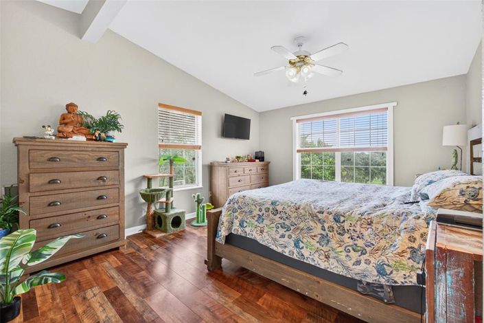 Image No.13-4 Bed Property for sale