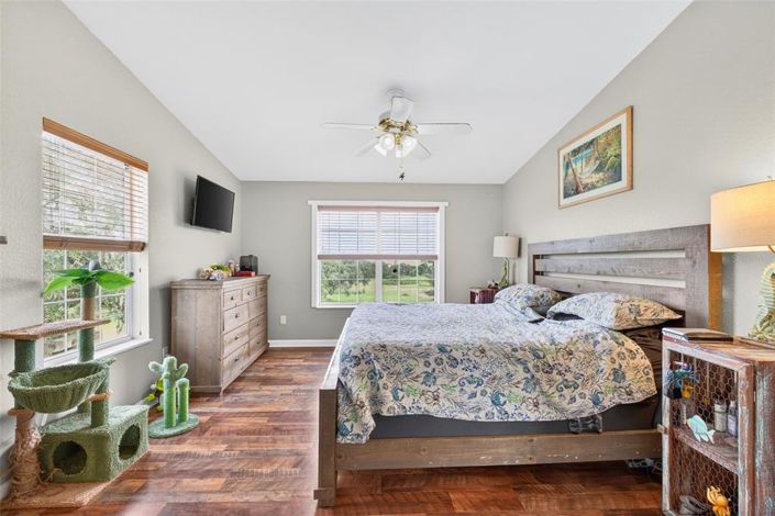 Image No.14-4 Bed Property for sale