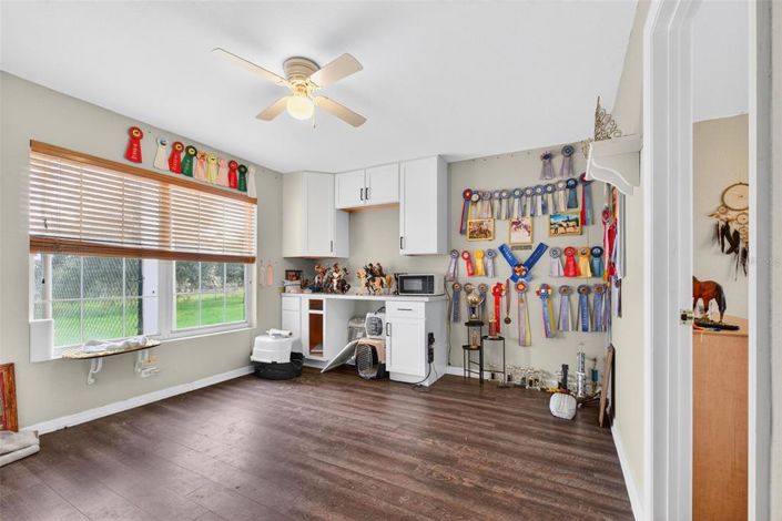 Image No.26-4 Bed Property for sale