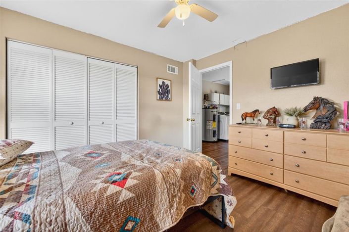 Image No.30-4 Bed Property for sale