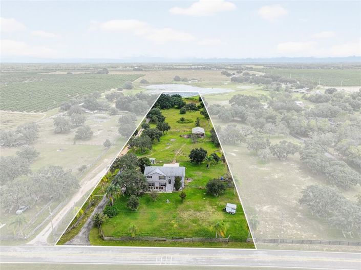 Image No.39-4 Bed Property for sale