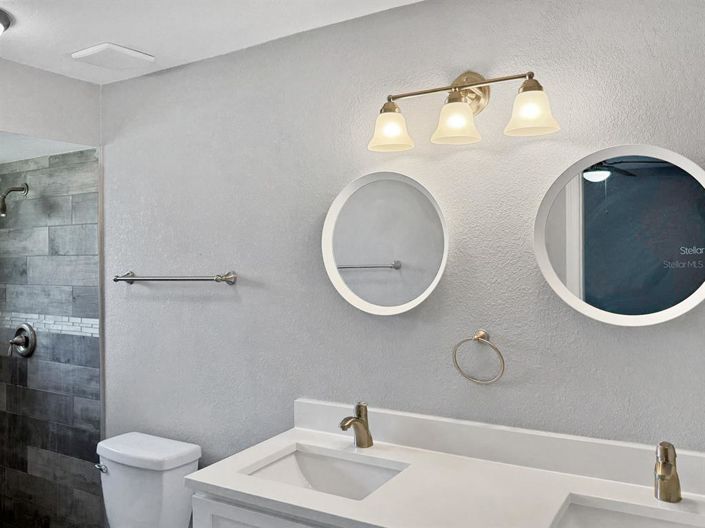 Image No.12-3 Bed Property for sale