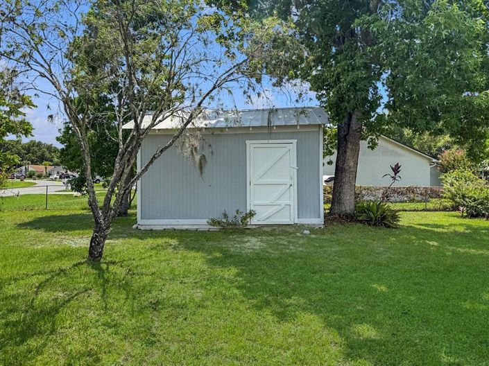 Image No.24-3 Bed Property for sale