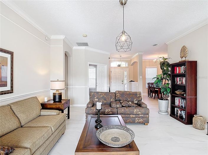 Image No.10-4 Bed Property for sale