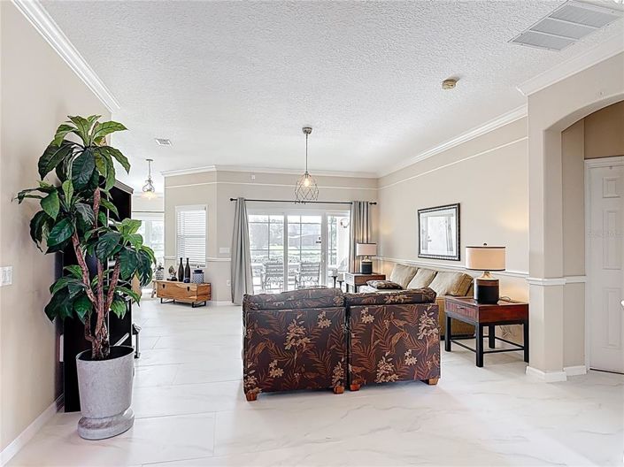 Image No.24-4 Bed Property for sale