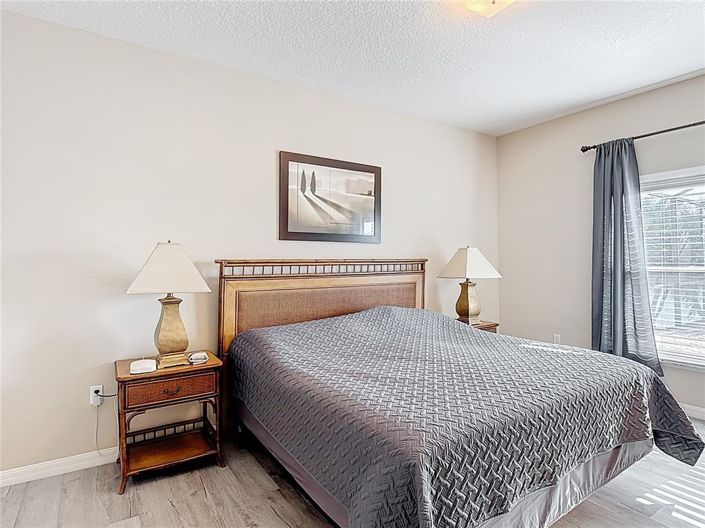 Image No.47-4 Bed Property for sale