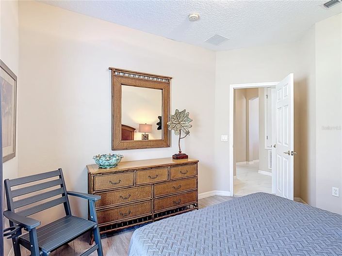 Image No.50-4 Bed Property for sale