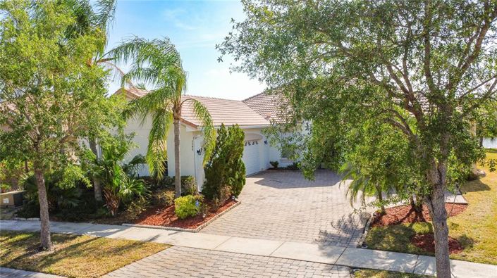 Image No.8-4 Bed Property for sale