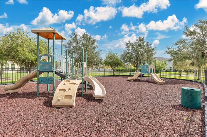 Image No.28-4 Bed Property for sale