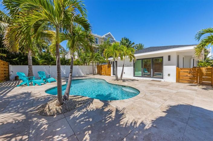 Image No.26-2 Bed Property for sale