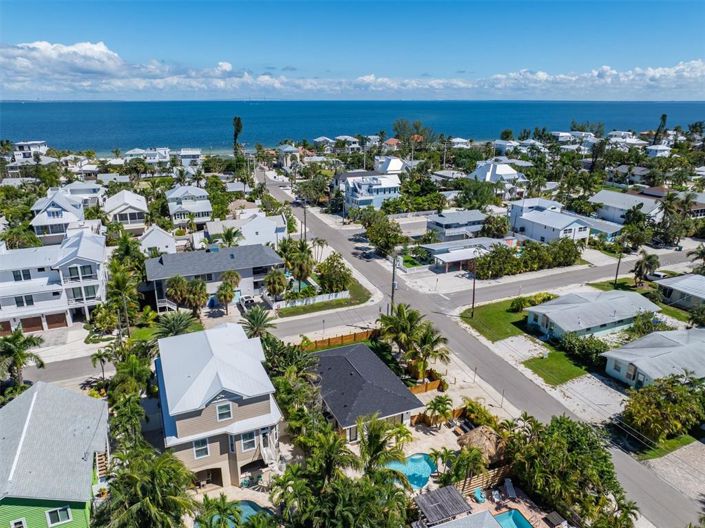 Image No.42-2 Bed Property for sale