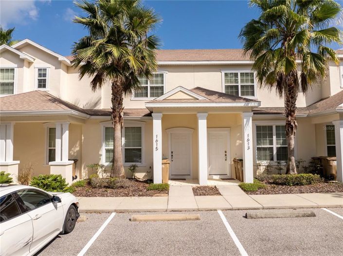 Image No.1-3 Bed Townhouse for sale