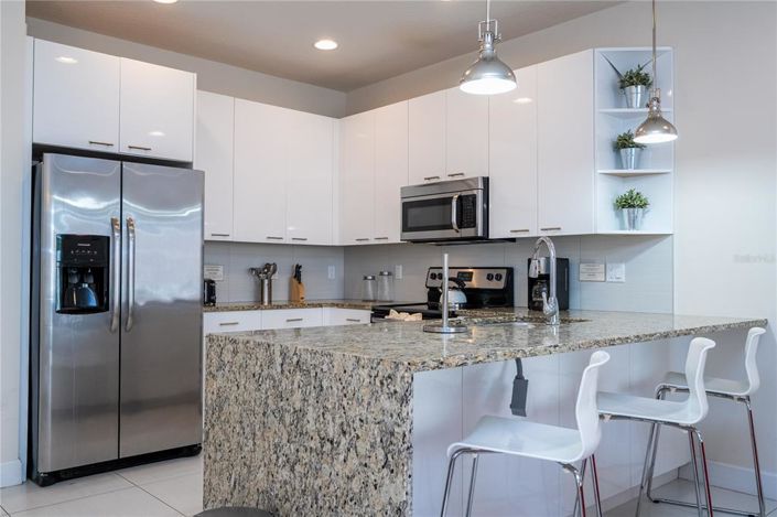 Image No.27-3 Bed Townhouse for sale