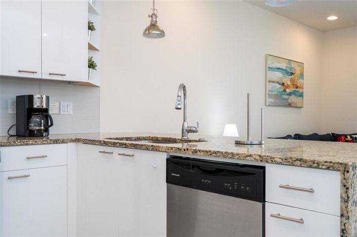 Image No.32-3 Bed Townhouse for sale