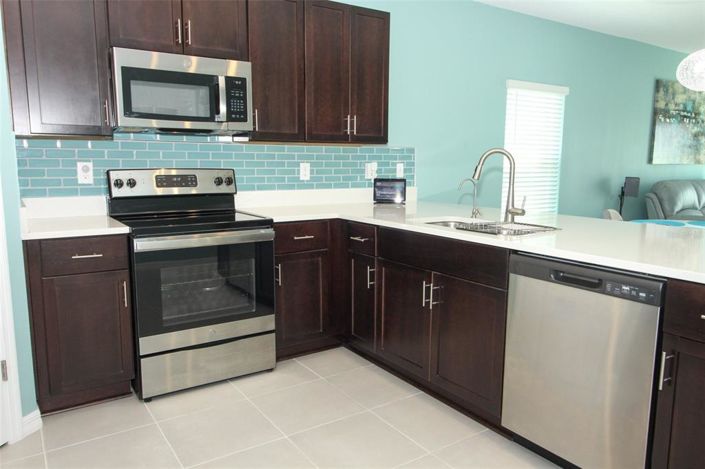 Image No.17-4 Bed Property for sale