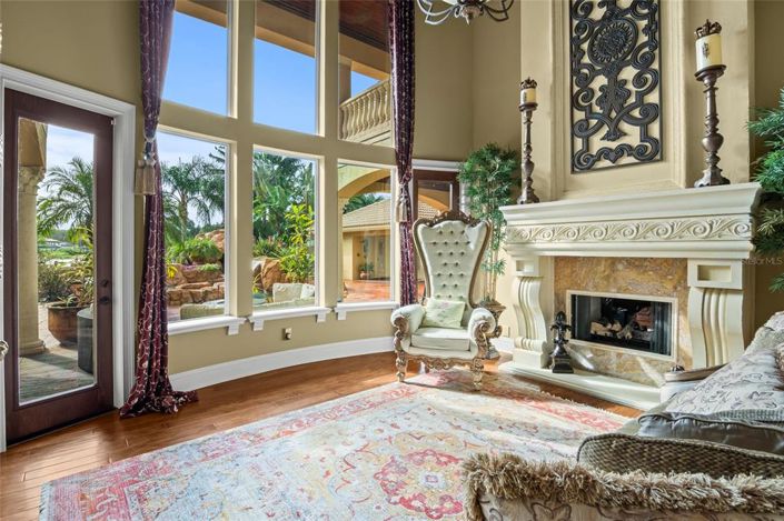 Image No.6-5 Bed Property for sale