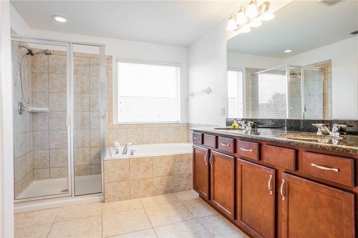 Image No.14-4 Bed Property for sale