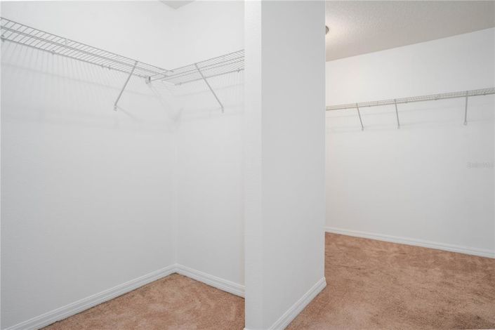 Image No.17-4 Bed Property for sale