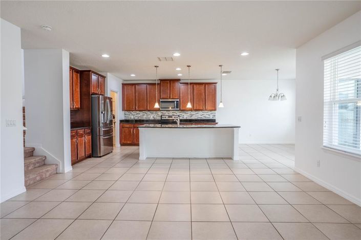 Image No.3-4 Bed Property for sale