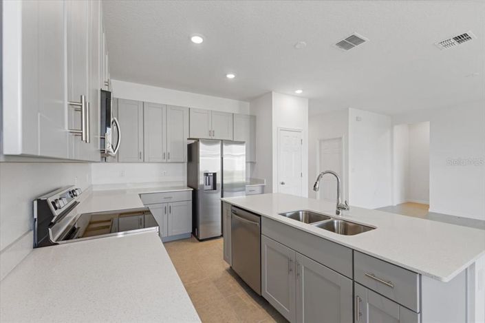 Image No.4-3 Bed Property for sale