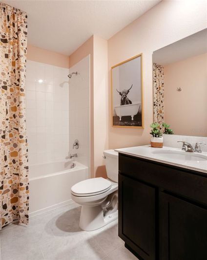 Image No.13-3 Bed Property for sale