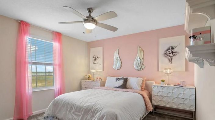 Image No.12-4 Bed Property for sale