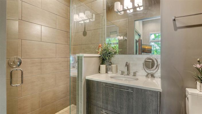 Image No.10-3 Bed Property for sale