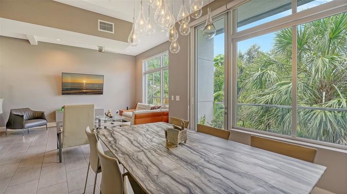 Image No.13-3 Bed Property for sale