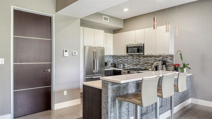 Image No.20-3 Bed Property for sale