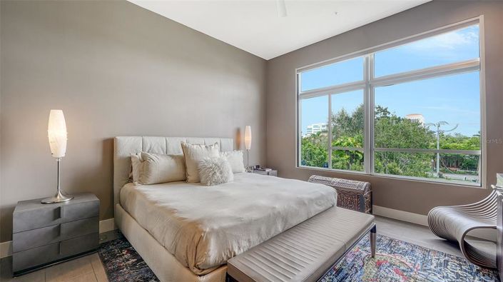 Image No.23-3 Bed Property for sale