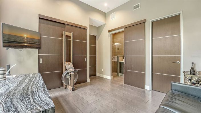 Image No.28-3 Bed Property for sale