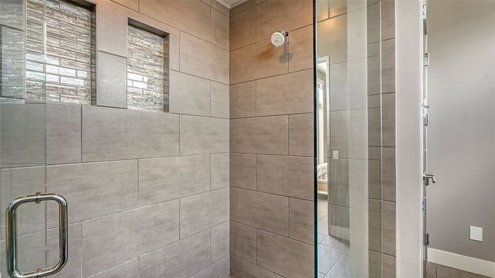 Image No.36-3 Bed Property for sale