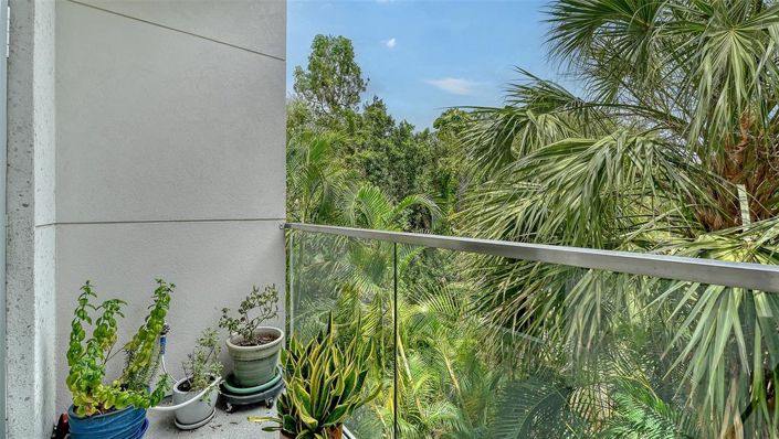 Image No.41-3 Bed Property for sale